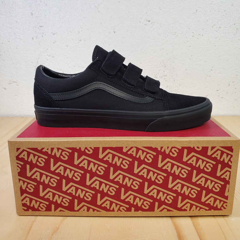 Vans Old Skool V Strap Mens 9 US Triple Black Suede Canvas Skater VN0A3D29D5E